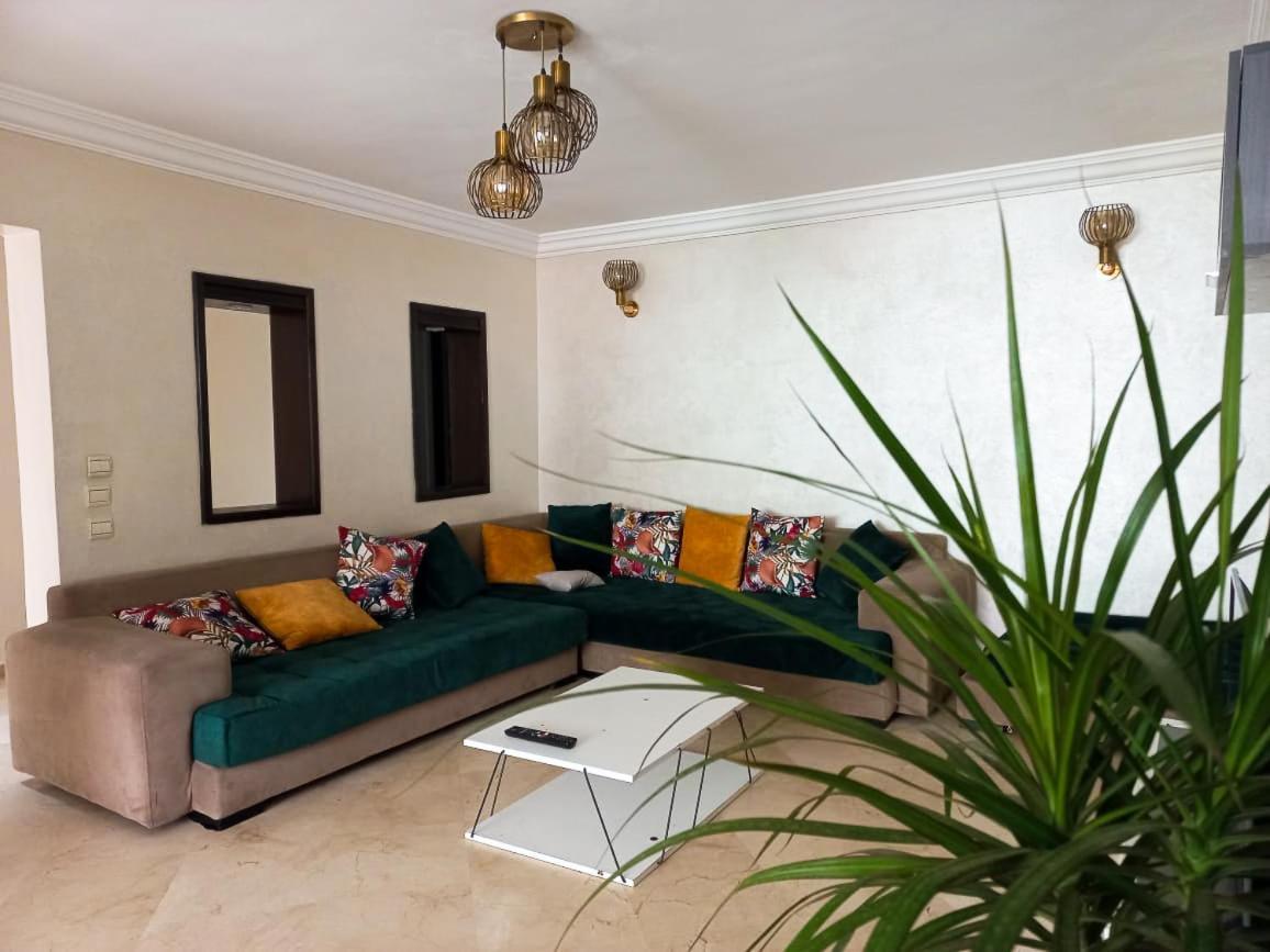 Superbe Appartement A Proximite De La Corniche 卡萨布兰卡 外观 照片